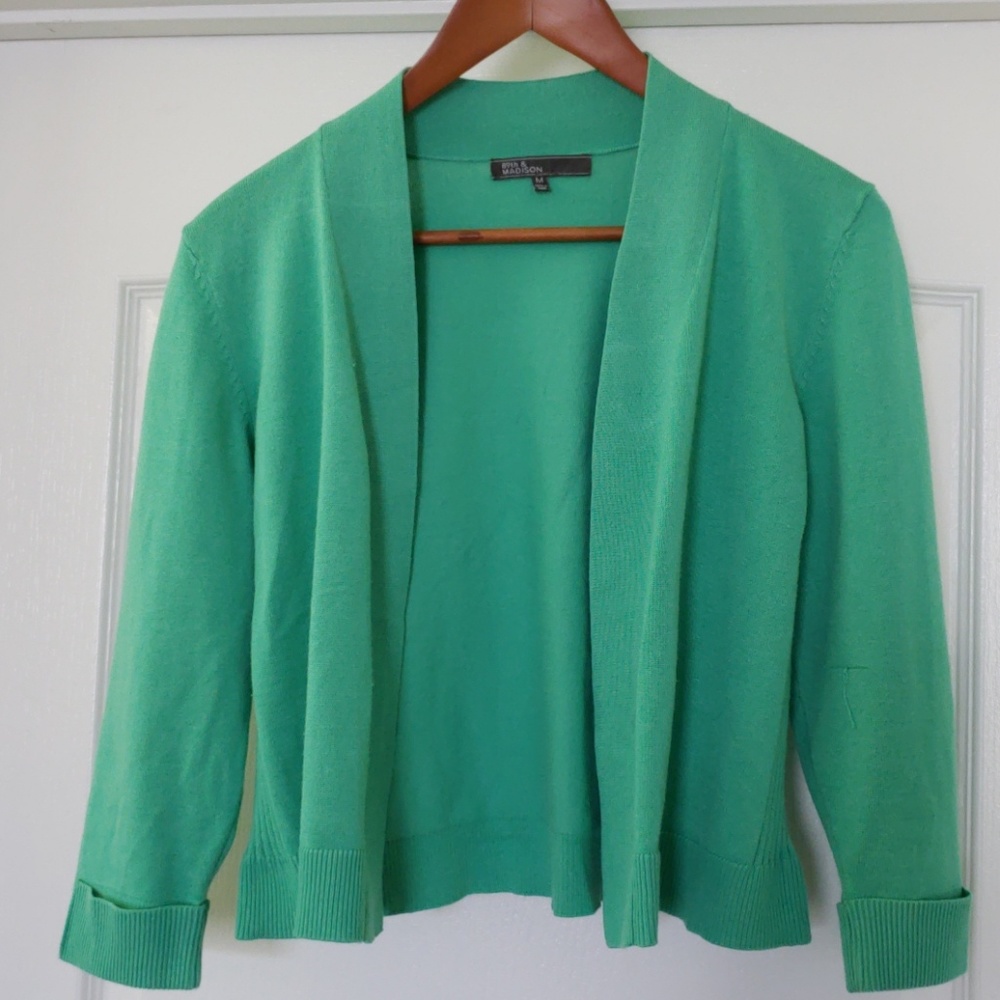 Knit green shrug, short cardigan, 3/4 sleeve